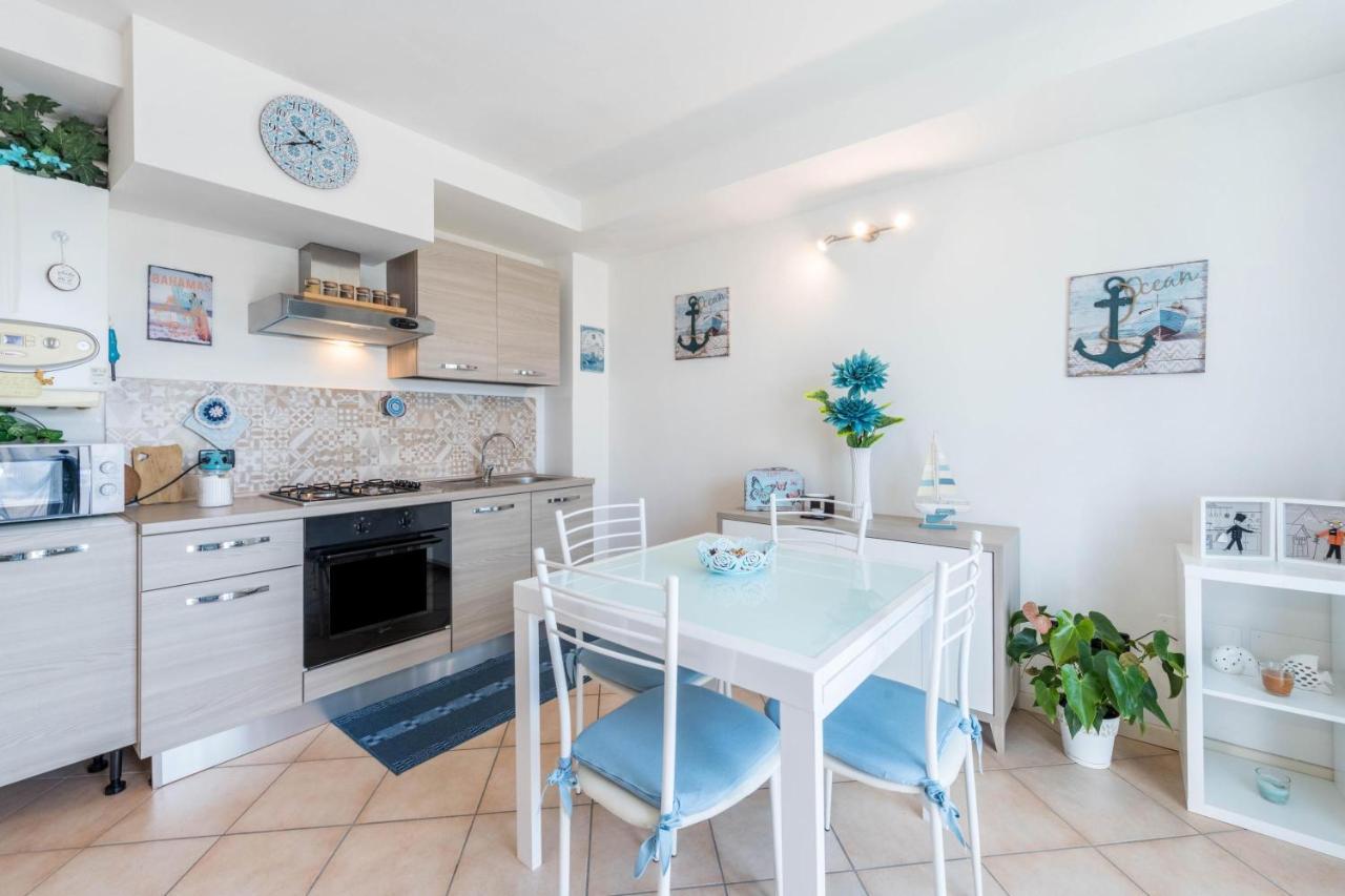 Luxury Apartment With Swimming Pool Lonato Exteriér fotografie