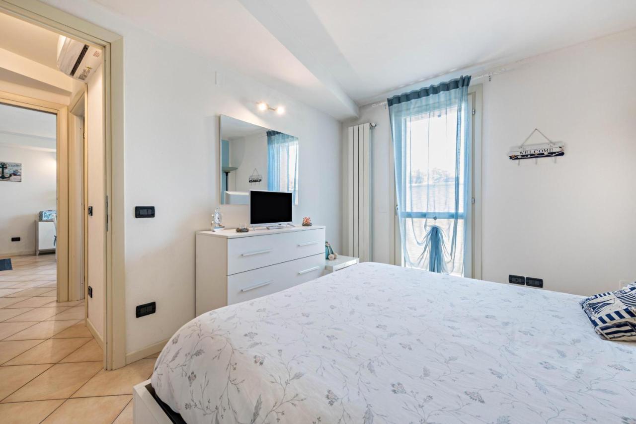 Luxury Apartment With Swimming Pool Lonato Exteriér fotografie