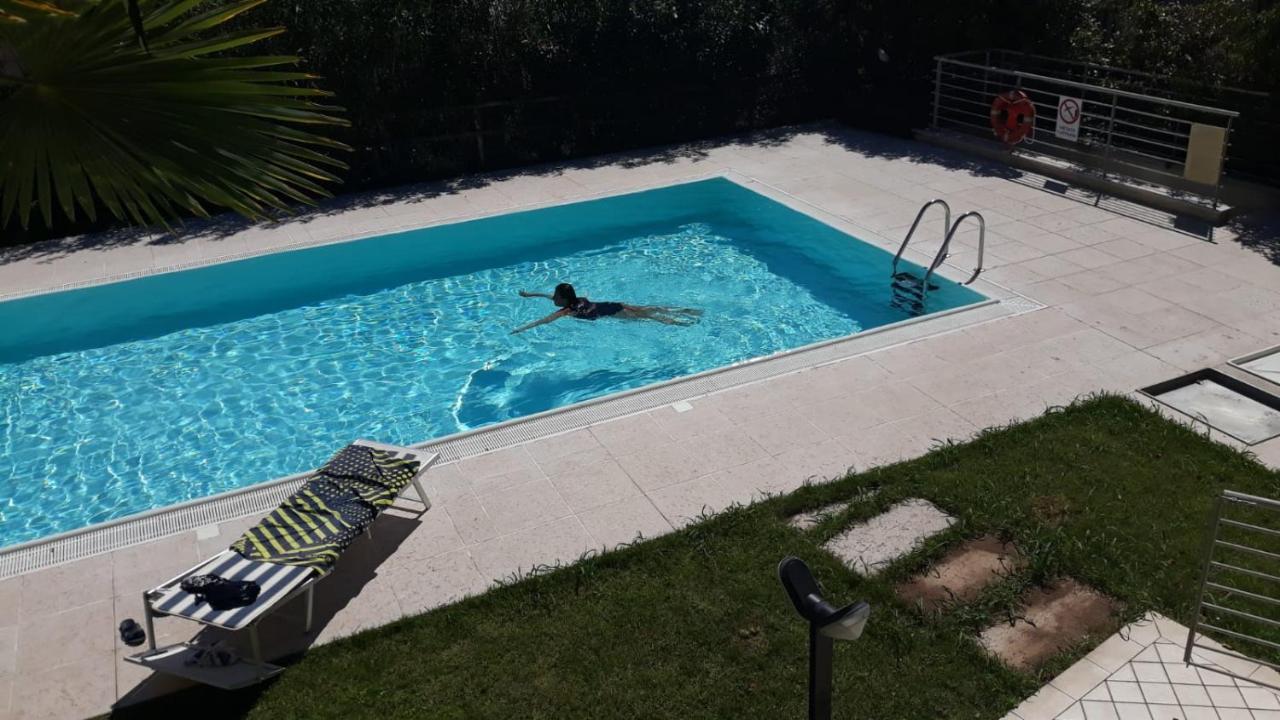 Luxury Apartment With Swimming Pool Lonato Exteriér fotografie